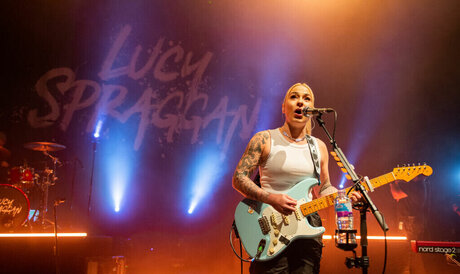 Lucy Spraggan top star collection