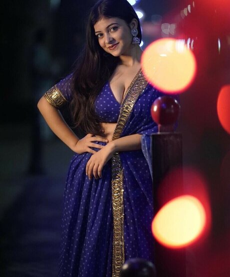 Riya Pandey modèle magnifique image