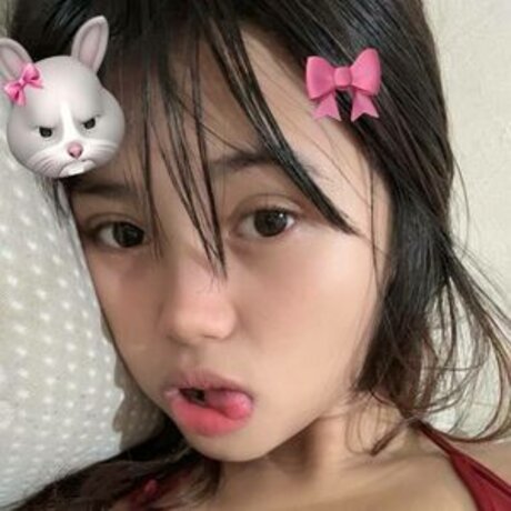 Riska Saputri étoile de l'art img