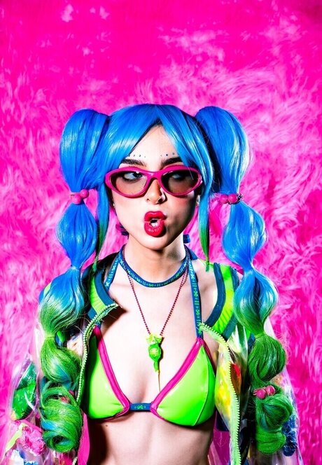 Sophie Powers haut étoile archive