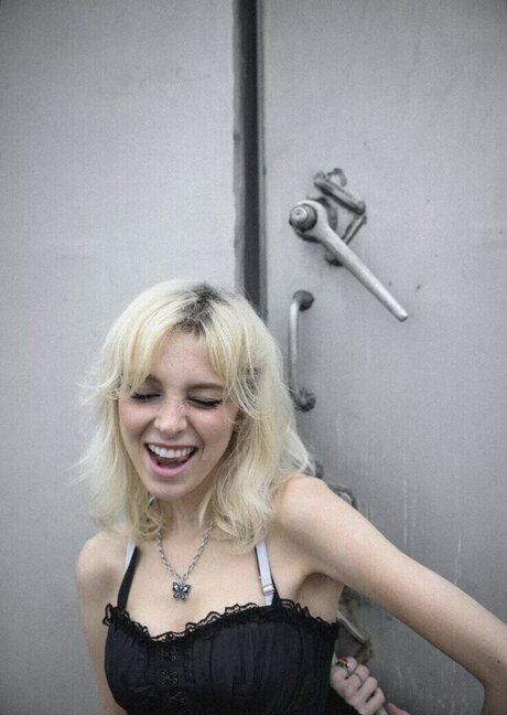 Sophie Powers actrice artistique galeries