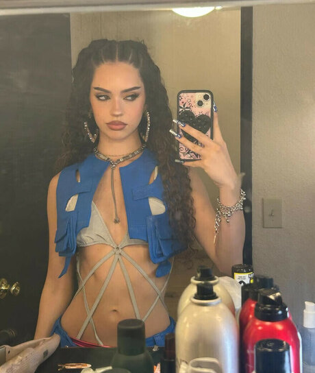 Daniela Avanzini modèle exclusif archive