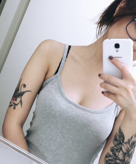 Gabi Lissa modèle nu archive