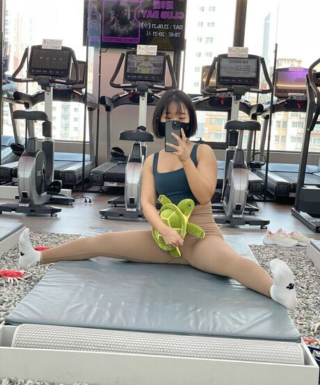 Hellini fit modèle sympa galeries