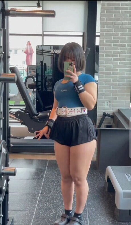 Hellini fit modèle gratuit photos