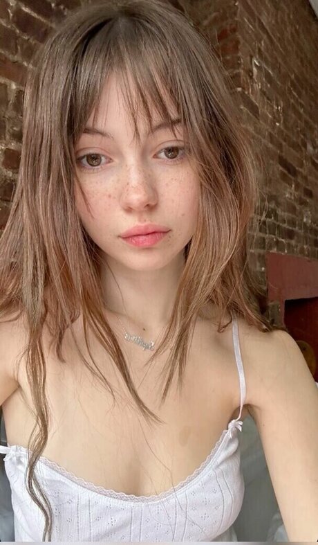 Sephira Lily Street actrice de grande qualité des photos