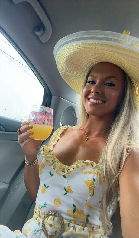 Chloe Rigdon modèle joli galerie