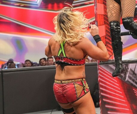 WWE Zoey Stark actrice de grande qualité img