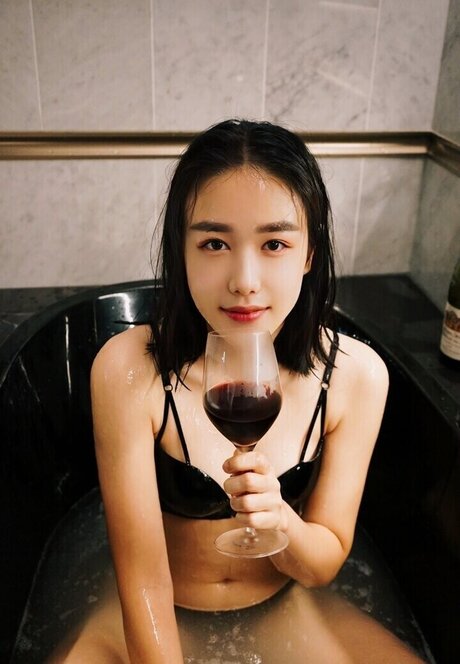 Thea Lee modèle de sexe photos