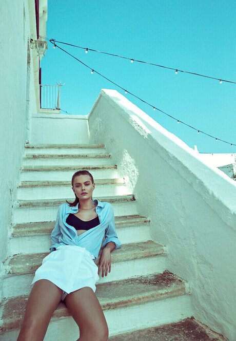 Frida Gustavsson étoile adulte photos