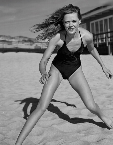 Frida Gustavsson actrice parfaite archive