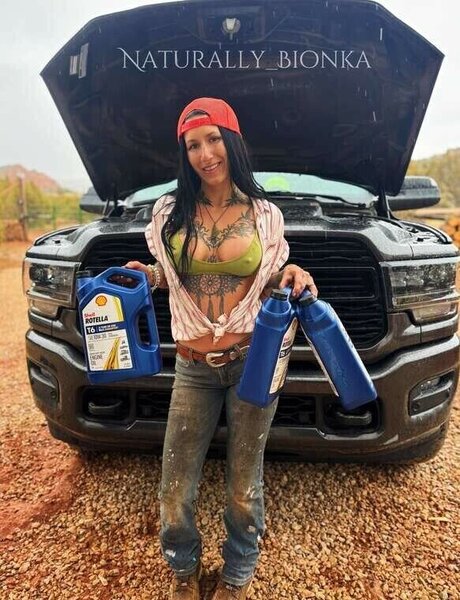 Bionka actrice érotique galerie