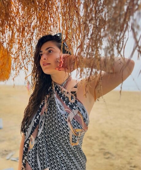 Shivaleeka Oberoi modèle de haute qualité archive