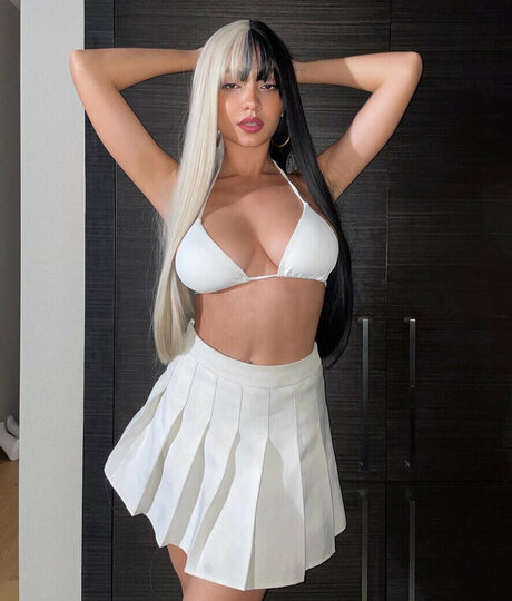 jasmineraddon modèle adulte img