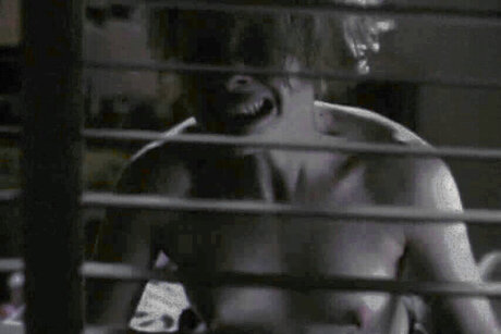 Fairuza Balk star du porno érotique img