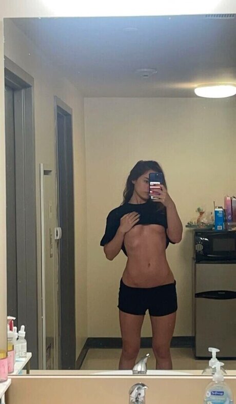 Alessandra Lucia art star du porno image