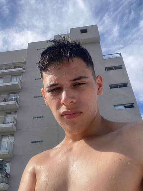 Uriii_ star du porno chaud photo