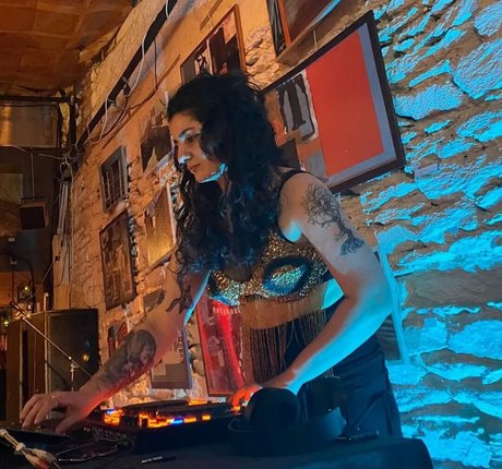 Brutalbeurette star du porno adulte collection