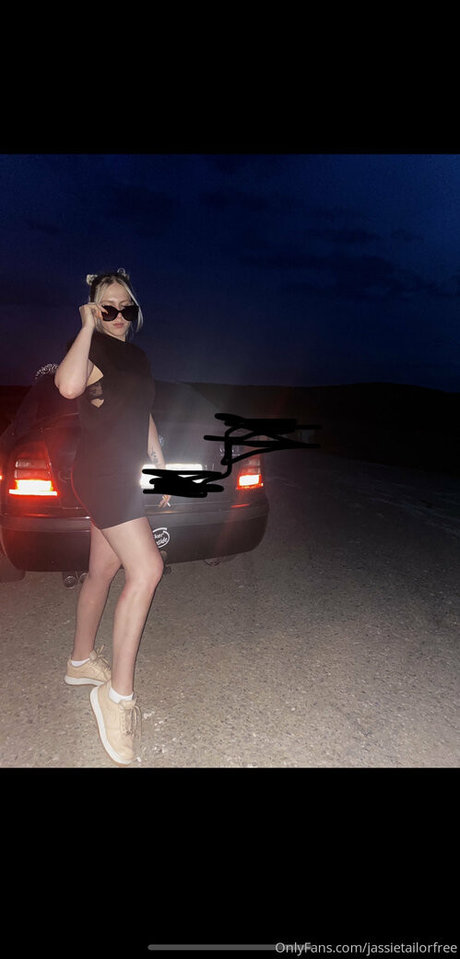 jassietailorfree star du porno en haute qualité photo