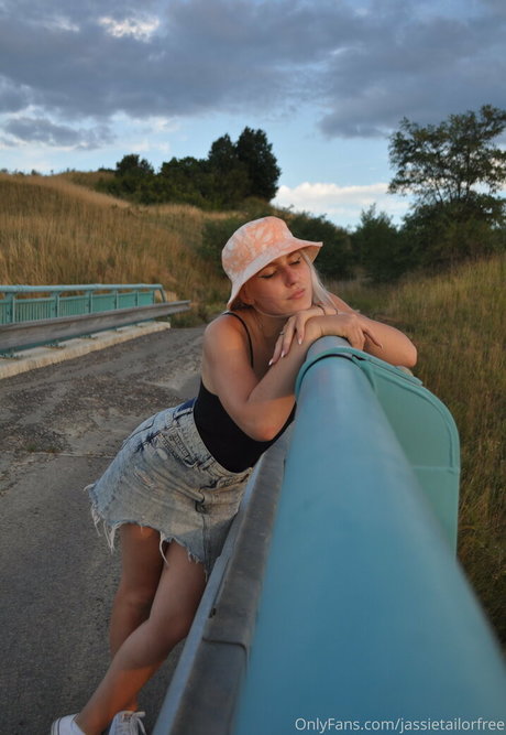 jassietailorfree star du porno belle archive