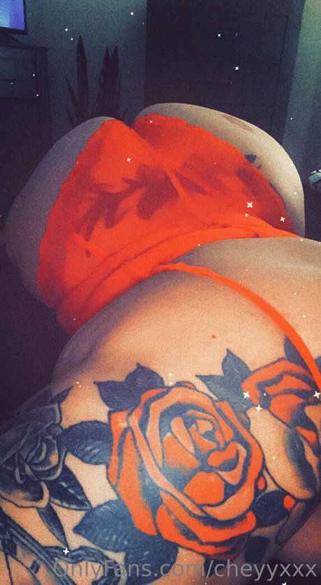 cheyyxxx modèle parfait archive