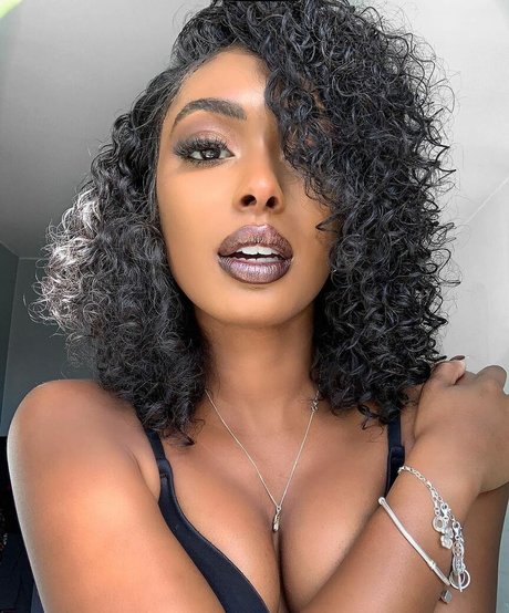 Jourdan Riane haut étoile des photos