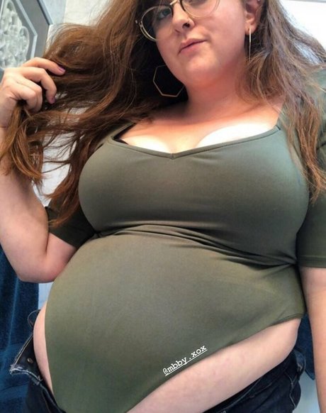 mbbyxox actrice porno galeries