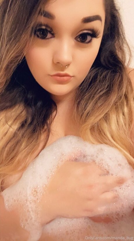 manda bug haut modèle photos