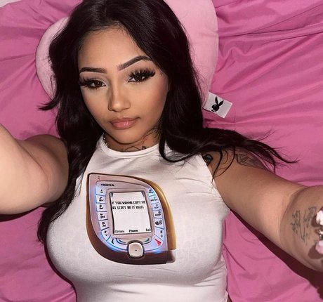 mulanvuittonvip modèle parfait photos