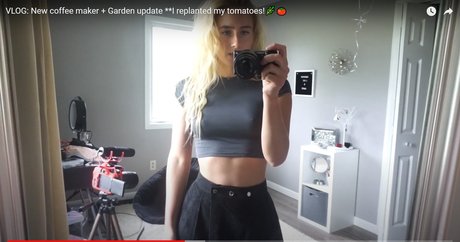 Esther Perepechkin star érotique images