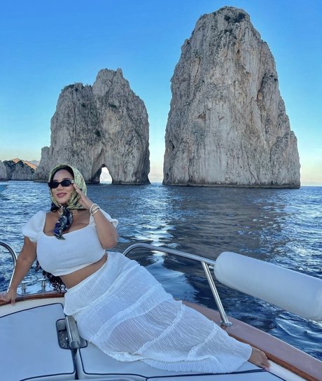 Katelyn Folasade star du porno sexy image