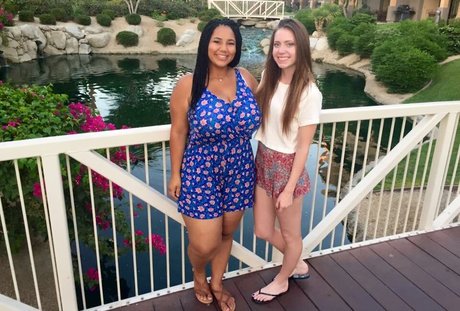 Katelyn Folasade modèle sexy photo