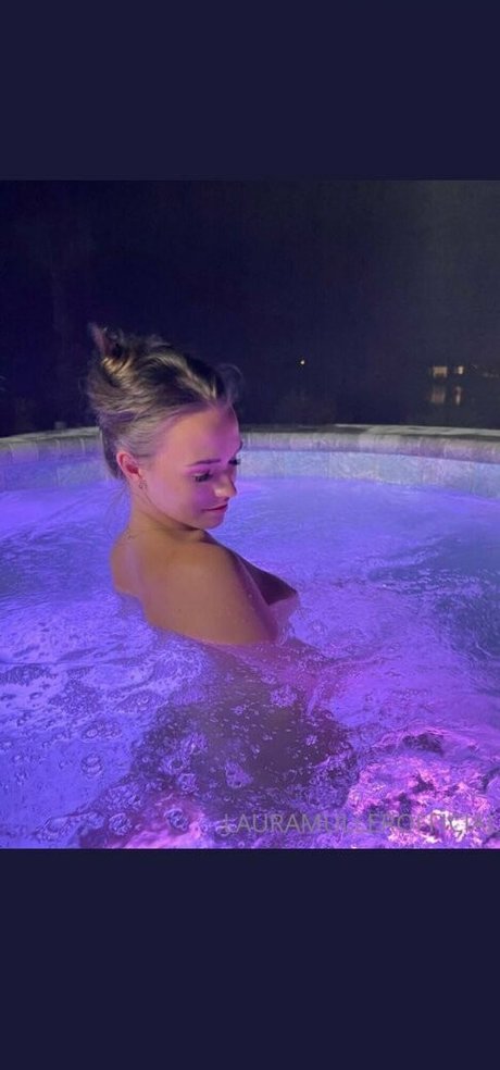 Laura Sophie Mueller star du porno nue des photos