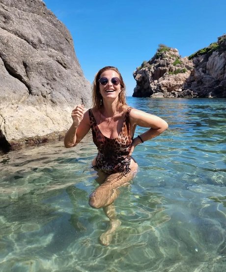 Cristina Ferreira star du porno érotique collection