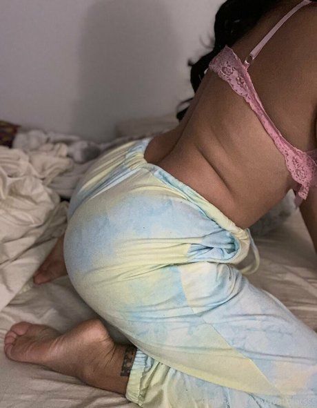 avatreatsss modèle des photos