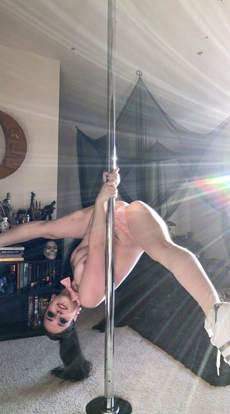 babymoth1 star pornographique img