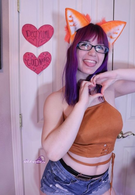 wildwylieafterhours star du porno chaud photo