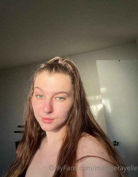 maggierayelle modèle pornographique archive