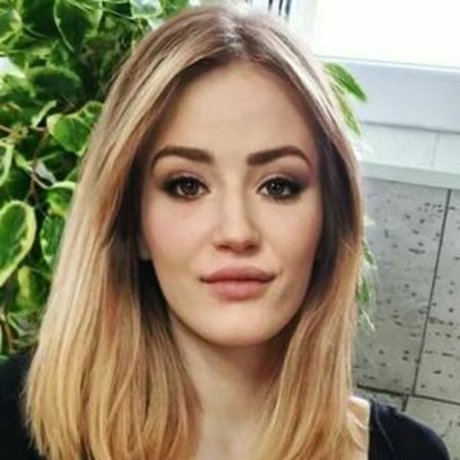 ana anastazjaa étoile magnifique archive