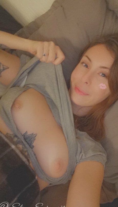 skyeserenity actrice hd des photos