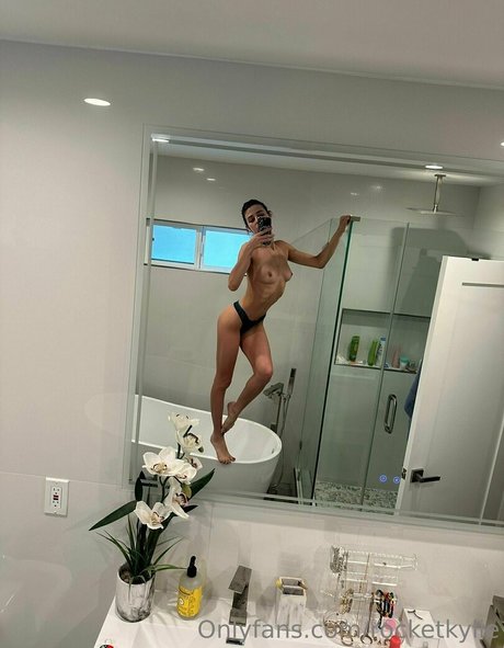 rocketkylie modèle sexy images