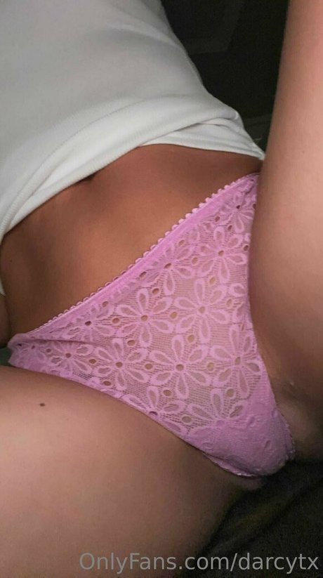 darcytx modèle sexy images