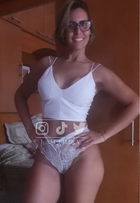 I am Lilika joli modèle img