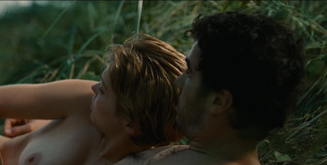 Lea Seydoux modèle chaud galerie