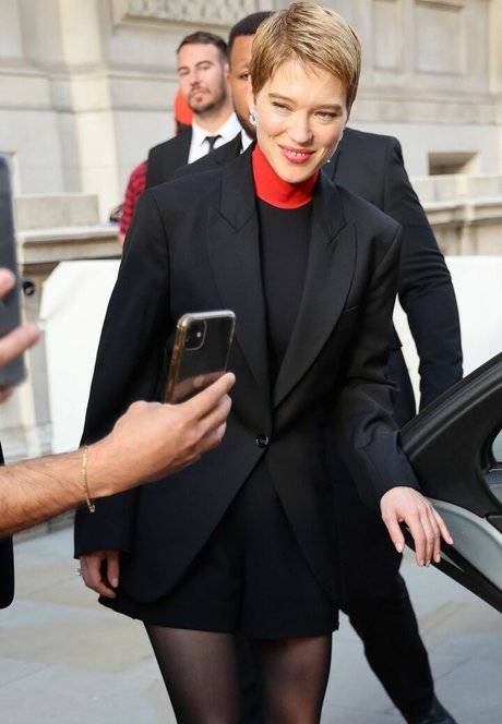 Lea Seydoux jolie star du porno images