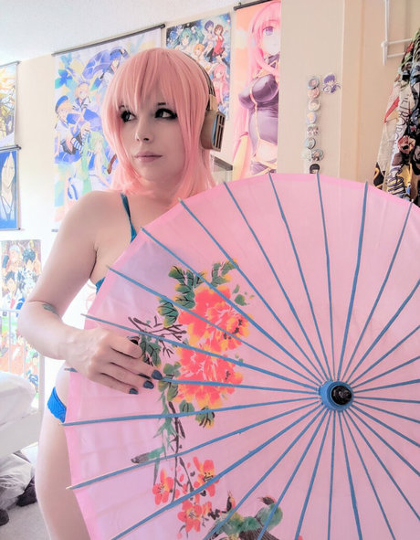 Dera Megurine étoile magnifique photos