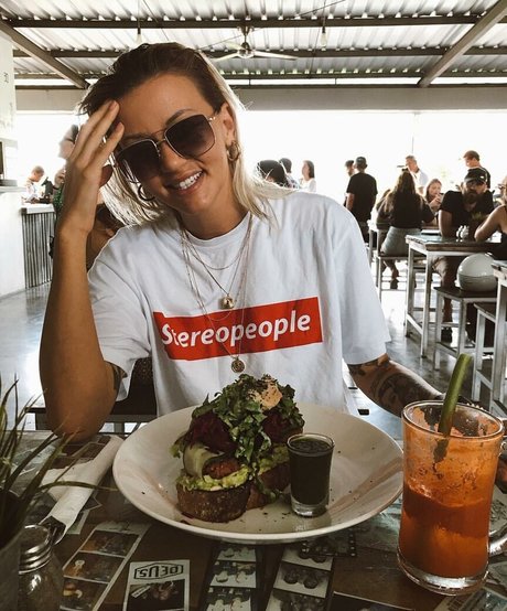 Daria Perel star du porno de haute qualité photo