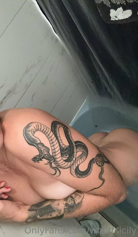 whotfsicily actrice nue des photos