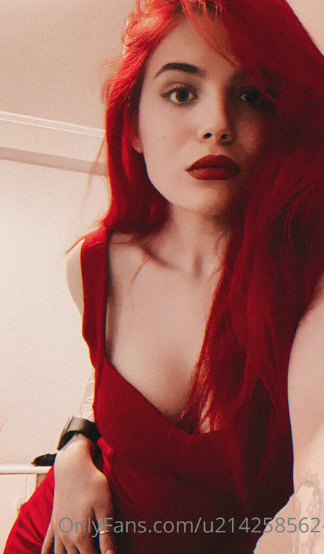 thedakotaa jolie étoile archive