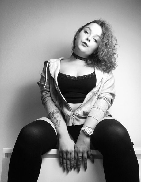 moniiquefox star du porno image